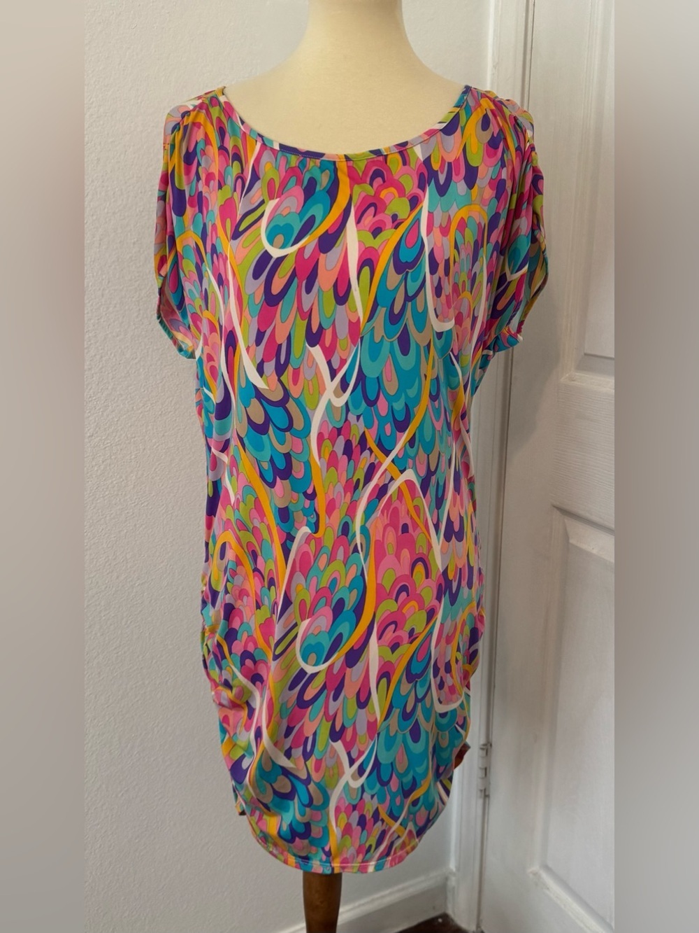 Trina Turk Bright Psychedelic Print Swim Cover Up Mini Dress Open Back Md *Read